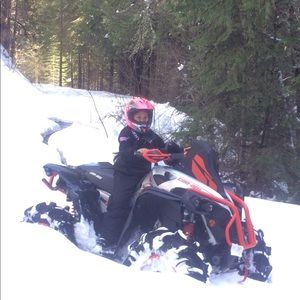 Meet your Posher, Evencio